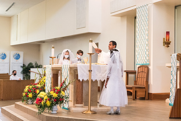 good-shepherd-first-communion-may-16-730pm 1015