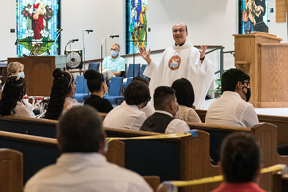 st-ann-first-communion-june-13 1016