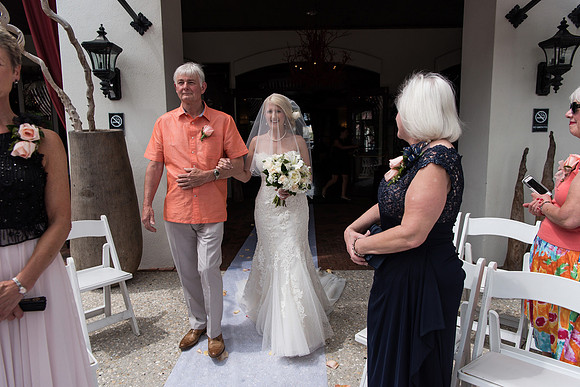 bohemian-celebration-hotel-wedding-georgina-and-david 1267