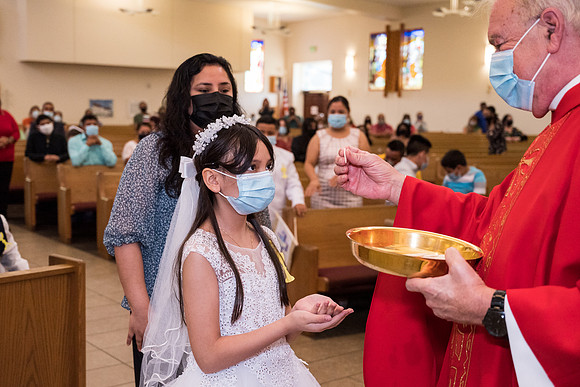 good-shepherd-first-communion-may-22-615pm 1010
