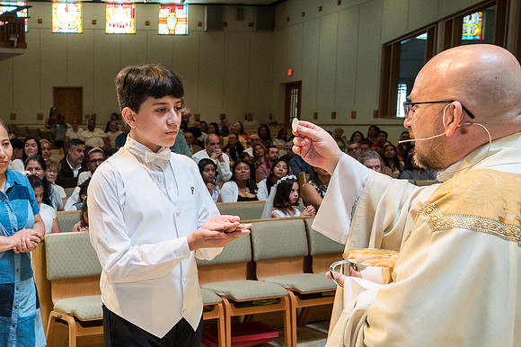 St Mary Mag First Communion April 27 0118