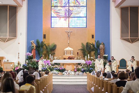 Holy Family First Communion May 4 0023
