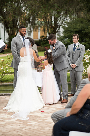 winter-park-farmers-market-wedding-janitza-and-brian-1373