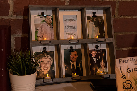 winter-park-farmers-market-wedding-janitza-and-brian-2142