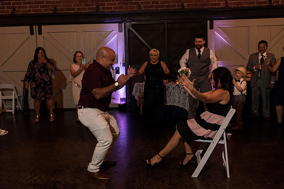 winter-park-farmers-market-wedding-janitza-and-brian-2326