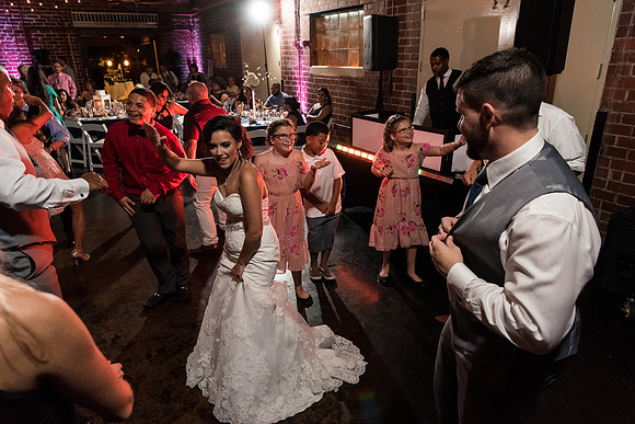 winter-park-farmers-market-wedding-janitza-and-brian-2431