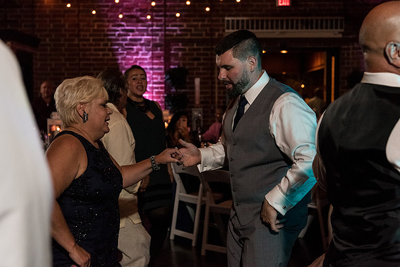winter-park-farmers-market-wedding-janitza-and-brian-extra-album-selections 1040