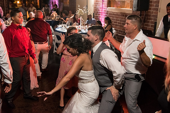 winter-park-farmers-market-wedding-janitza-and-brian-extra-album-selections 1045