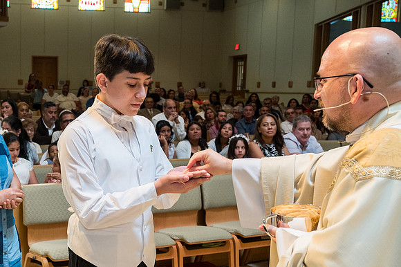 St Mary Mag First Communion April 27 0119