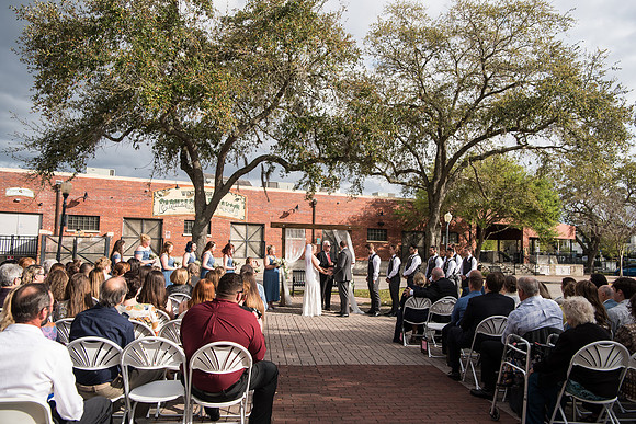winter-park-farmers-market-wedding-erin-and-devan-selections 1302
