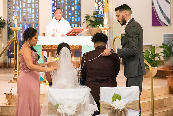 holy-redeemer-catholic-church-wedding-erika-and-ferdy 3494