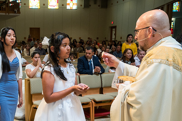 St Mary Mag First Communion April 27 0061
