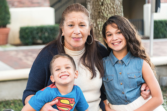 oquendo-family-winter-garden-session 1018final