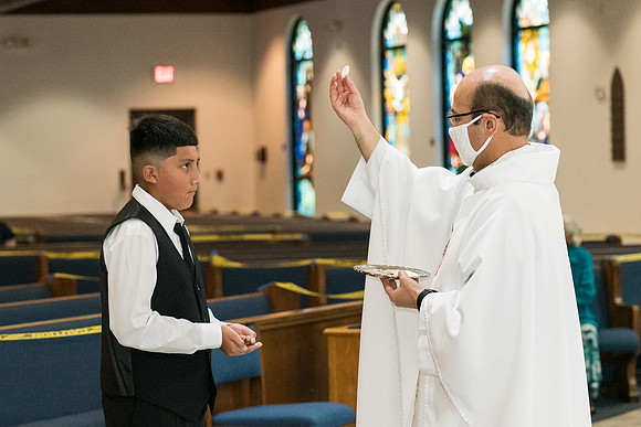 first-communion-st-ann-june-27 1021