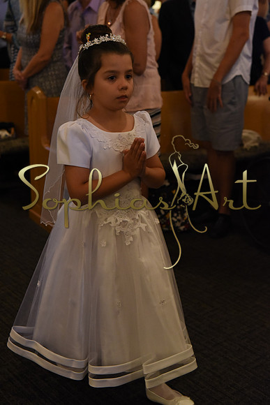 Holy-Family-First-Communion-April-29 2109
