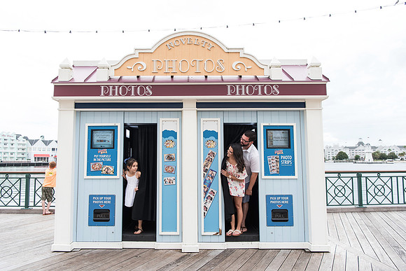 disneys-boardwalk-engagement-session-janitza-and-brian 1066