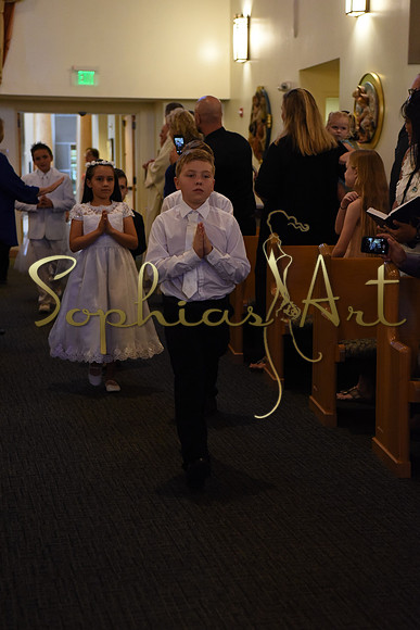 Holy-Family-First-Communion-April-29 2110
