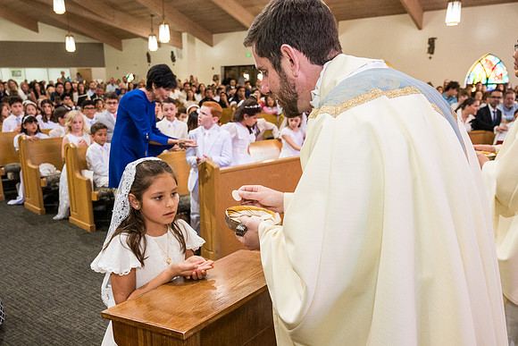 Holy Family First Communion May 4 0205