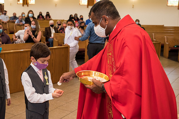 good-shepherd-first-communion-may-22-430pm 1012