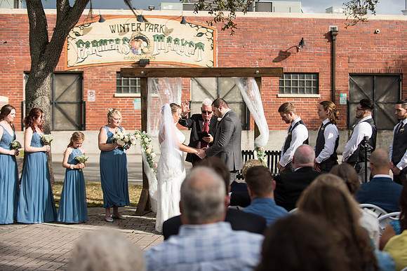 winter-park-farmers-market-wedding-erin-and-devan-selections 1330