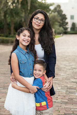 oquendo-family-winter-garden-session 1022final