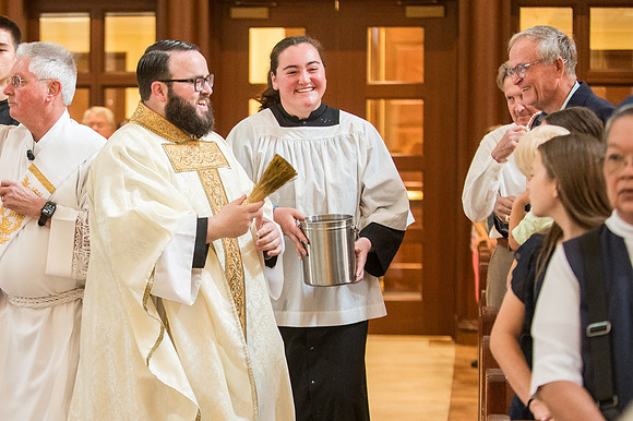 St James First Communion April 27 9 AM 0022