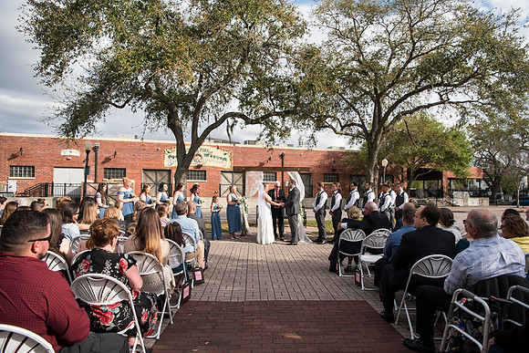 winter-park-farmers-market-wedding-erin-and-devan-selections 1282