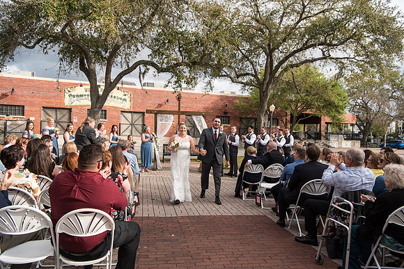 winter-park-farmers-market-wedding-erin-and-devan-selections 1347