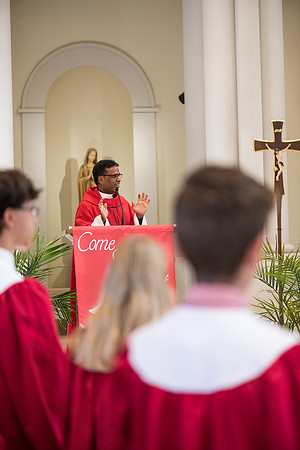St.-John-the-Evangelist-Catholic-Church-Confirmation-2018 1086