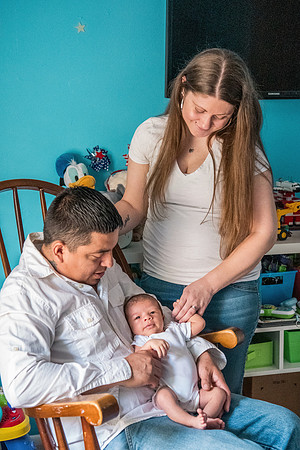 Jill and Fermin Lifestyle Newborn 0026
