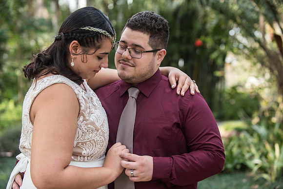 Leu-Gardens-Engagement-Session-Lumarie-and-Emanuel 10332