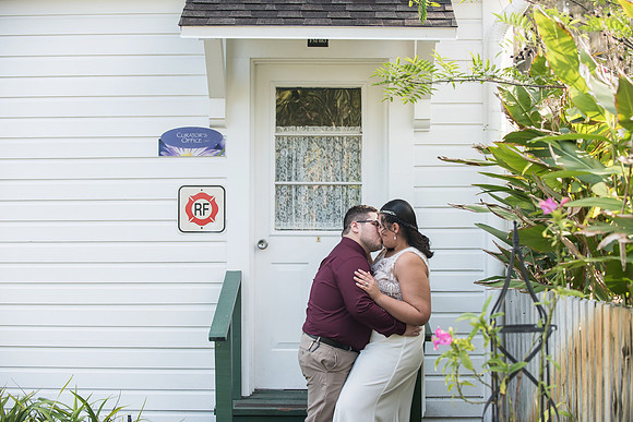 Leu-Gardens-Engagement-Session-Lumarie-and-Emanuel 10502