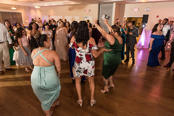 holy-redeemer-catholic-church-wedding-erika-and-ferdy 4588