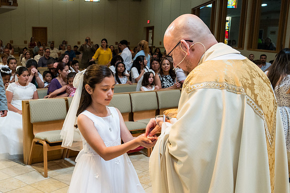 St Mary Mag First Communion April 27 0071