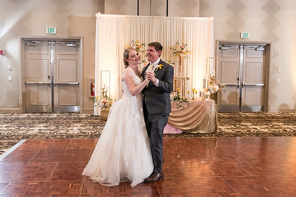 corpus-christi-catholic-church-wedding-ashley-and-jonathan 1448