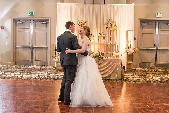 corpus-christi-catholic-church-wedding-ashley-and-jonathan 1439