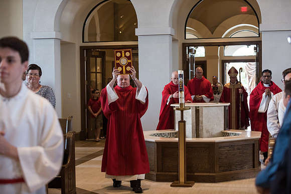 St.-John-the-Evangelist-Catholic-Church-Confirmation-2018 1050