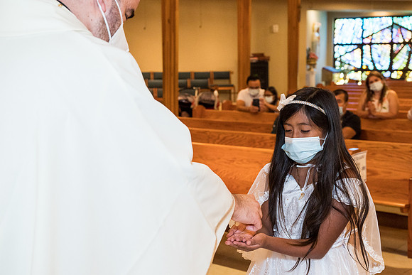 st-john-vianney-first-communion-may-29-2021 1038