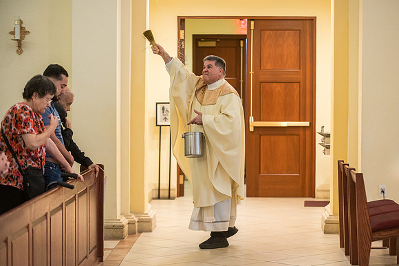 St James First Communion April 27 11 AM 0017