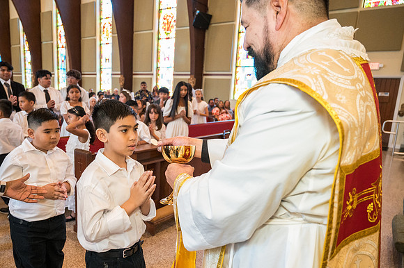 St Peter First Communion May 4 0142