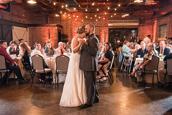 winter-park-farmers-market-wedding-erin-and-devan-selections 1561