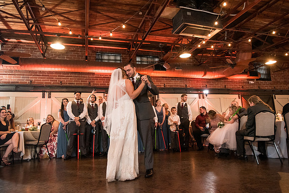winter-park-farmers-market-wedding-erin-and-devan-selections 1496