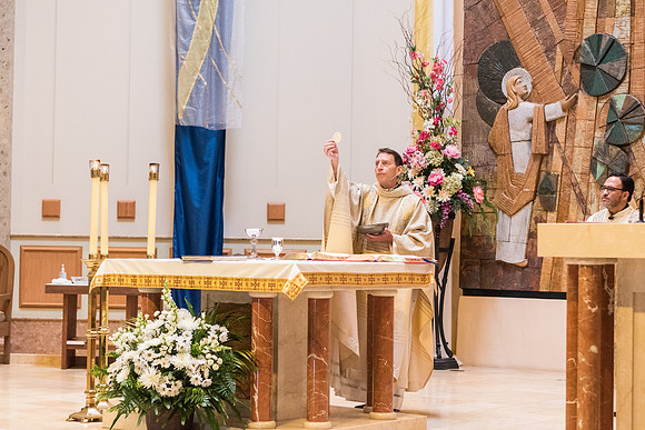 st=mary-magdalen-first-communion-april-25 1018