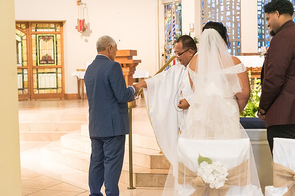 holy-redeemer-catholic-church-wedding-erika-and-ferdy 3472