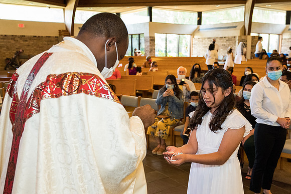 st-francis-first-communion-2021-930am 1077