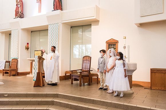 good-shepherd-first-communion-may-16-730pm 1012