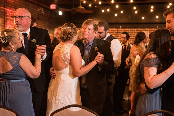 winter-park-farmers-market-wedding-erin-and-devan-selections 1576
