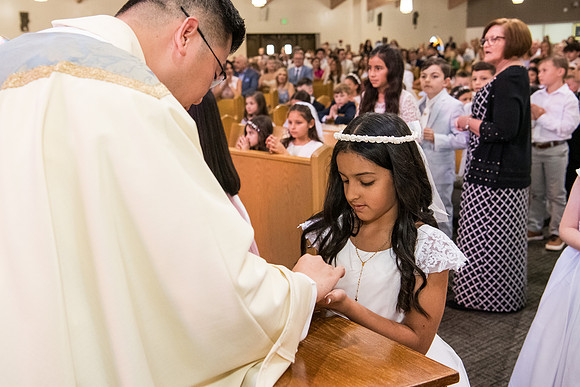 Holy Family First Communion May 4 0137
