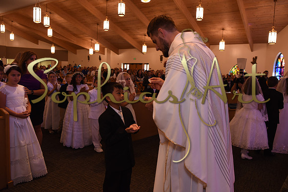 Holy-Family-First-Communion-April-29 2210