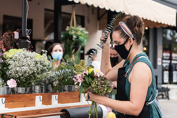 rapunzel-event-plant-street-flower-cart 1143final
